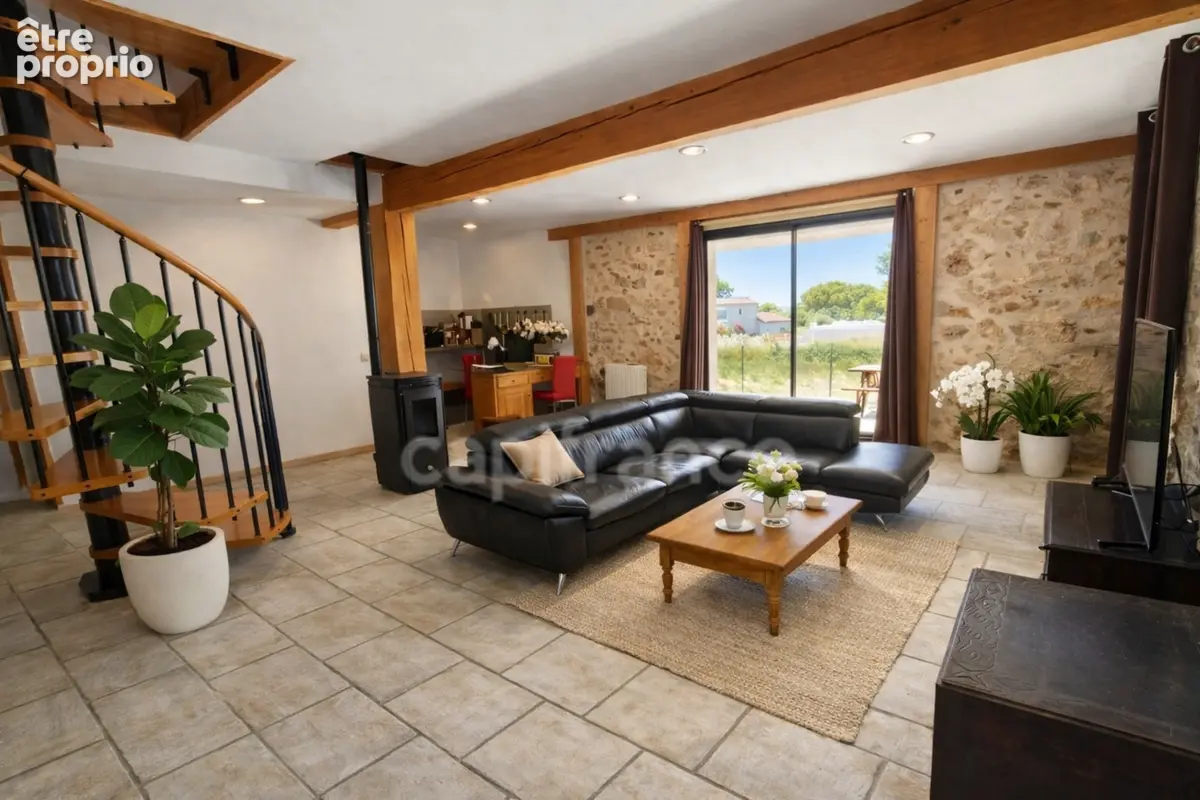 Maison de caractère en pierre – 100 m² – 3 chambres – séjour 45 m² – extérieur 316 m² - photo 4