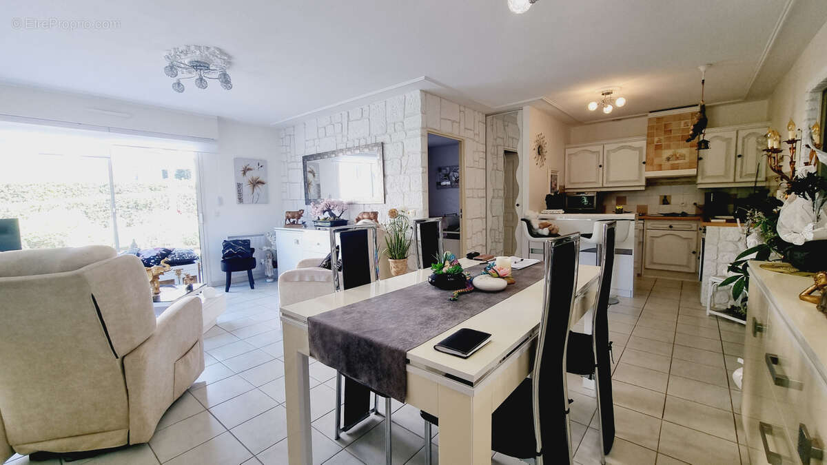 Appartement à SAINT-RAPHAEL