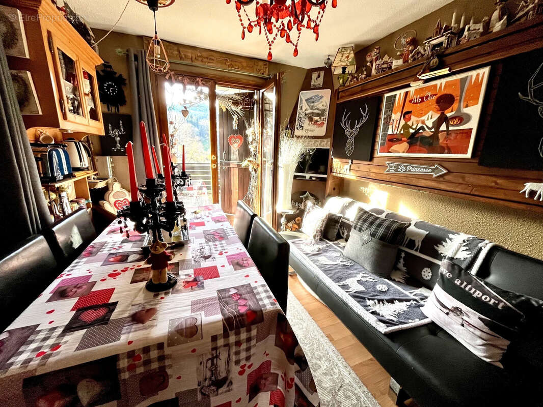 Appartement à DEMI-QUARTIER