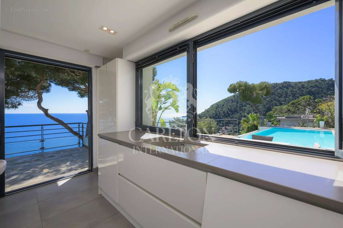 Maison à EZE
