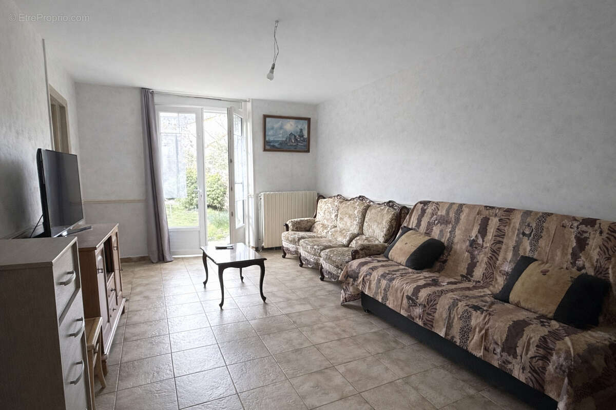 Maison à CHATEAUMEILLANT