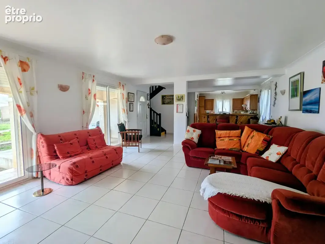 Propriété avec 3 logements indépendants sur 2 174 m2   Proche Narbonne - photo 3