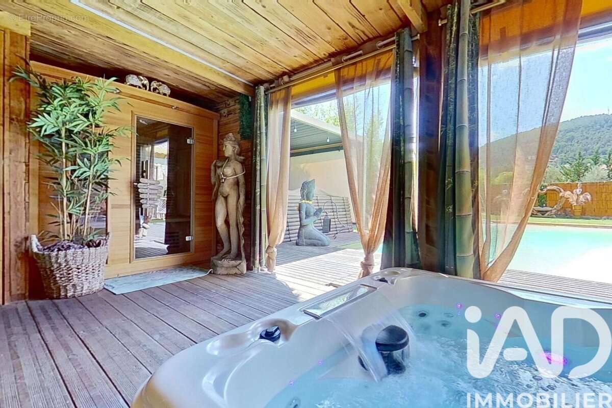 Photo 6 - Maison à SOLLIES-VILLE