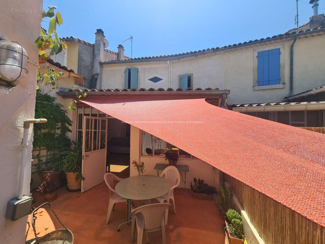 Maison 136 m² à Valreas  - photo 3