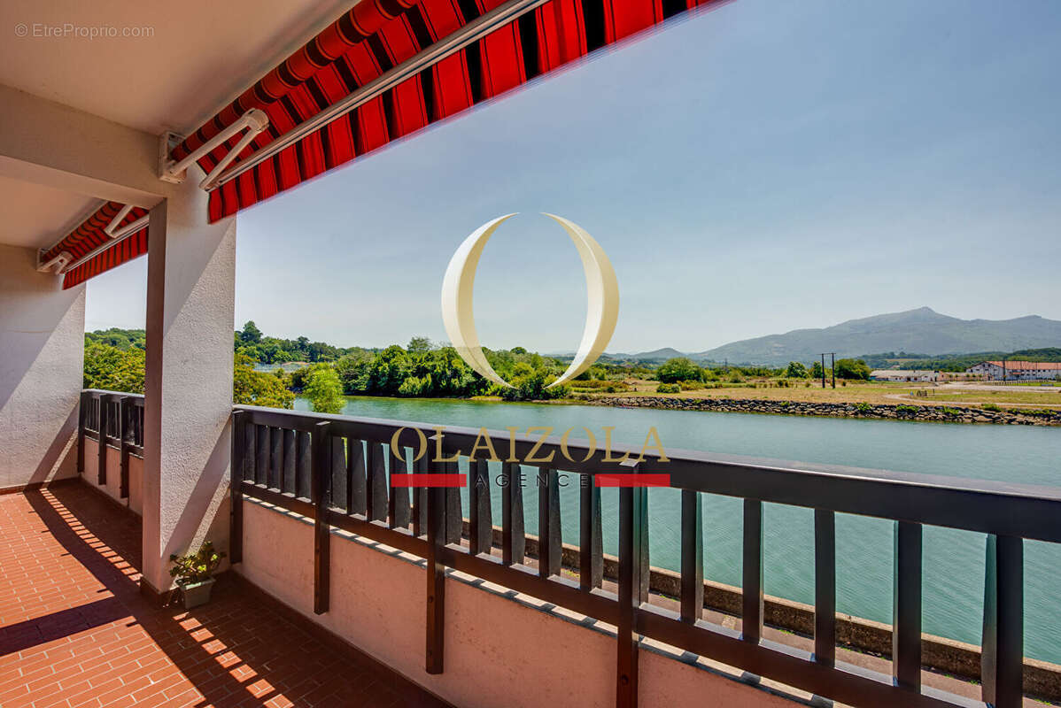 SAINT-JEAN-DE-LUZ - Appartement rénové avec terrasses, vue Nivelle et golf - photo 12