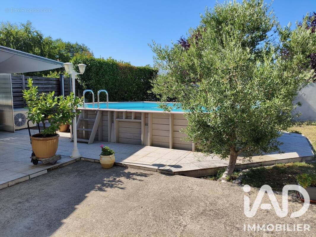 Photo 1 - Maison à MONTROND-LES-BAINS