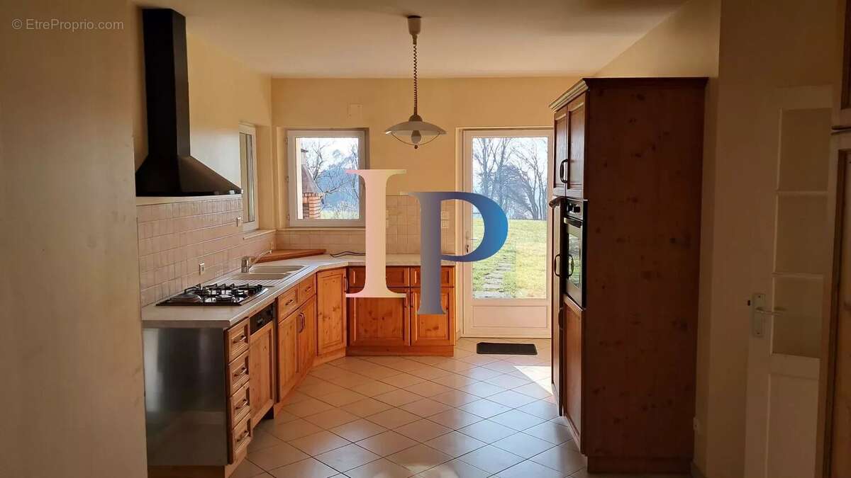 Maison à PARAY-LE-MONIAL