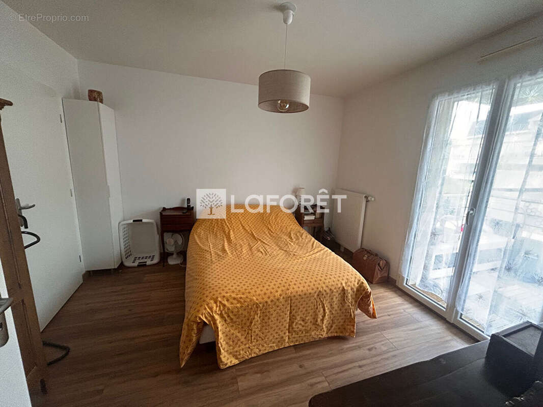 Appartement à EMERAINVILLE