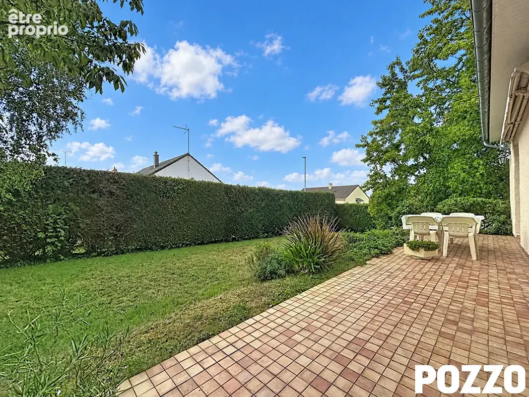 A vendre - maison centre bourg de torigni avec sous-sol total et plain pied. - photo 14