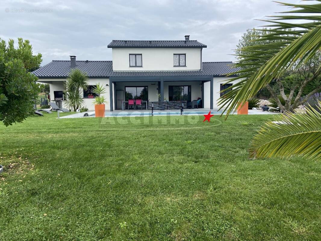 Maison à DREMIL-LAFAGE