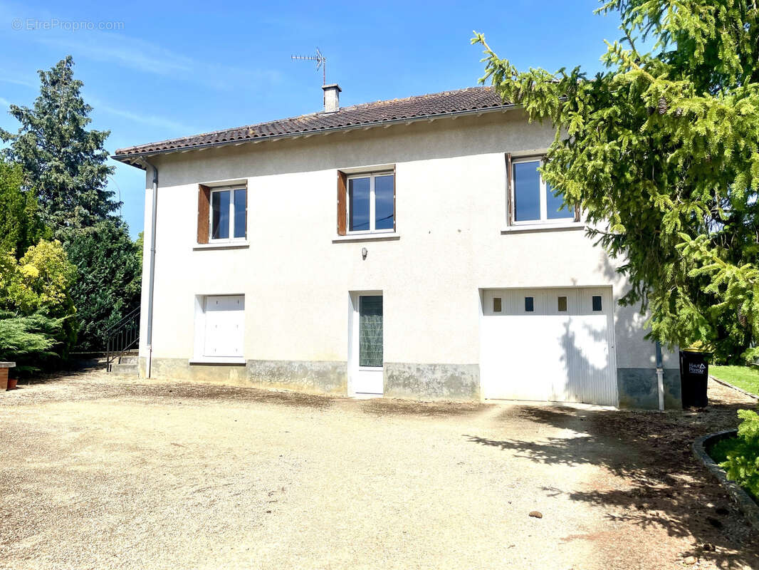 Maison à MIREBEAU