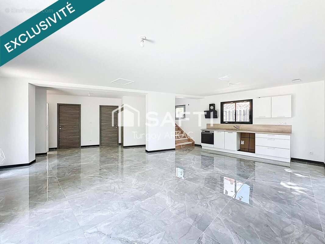 Photo 7 - Maison à VILLEFONTAINE