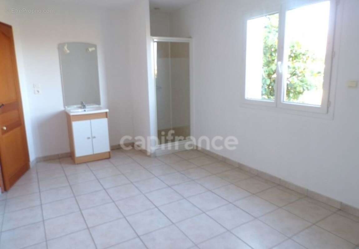 Maison à vendre 6 pièces LA PLAINE SUR MER (44) - photo 11