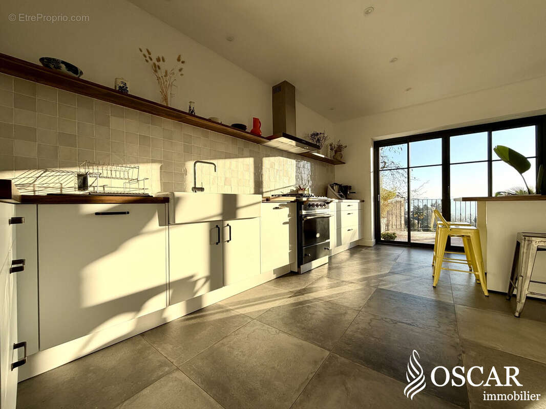 Maison à LE CELLIER