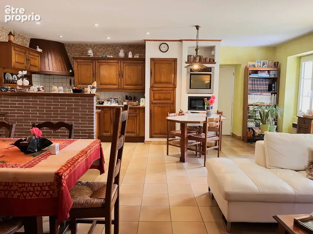 Maison en pierre de taille, viager occupé à CORDEMAIS - photo 6