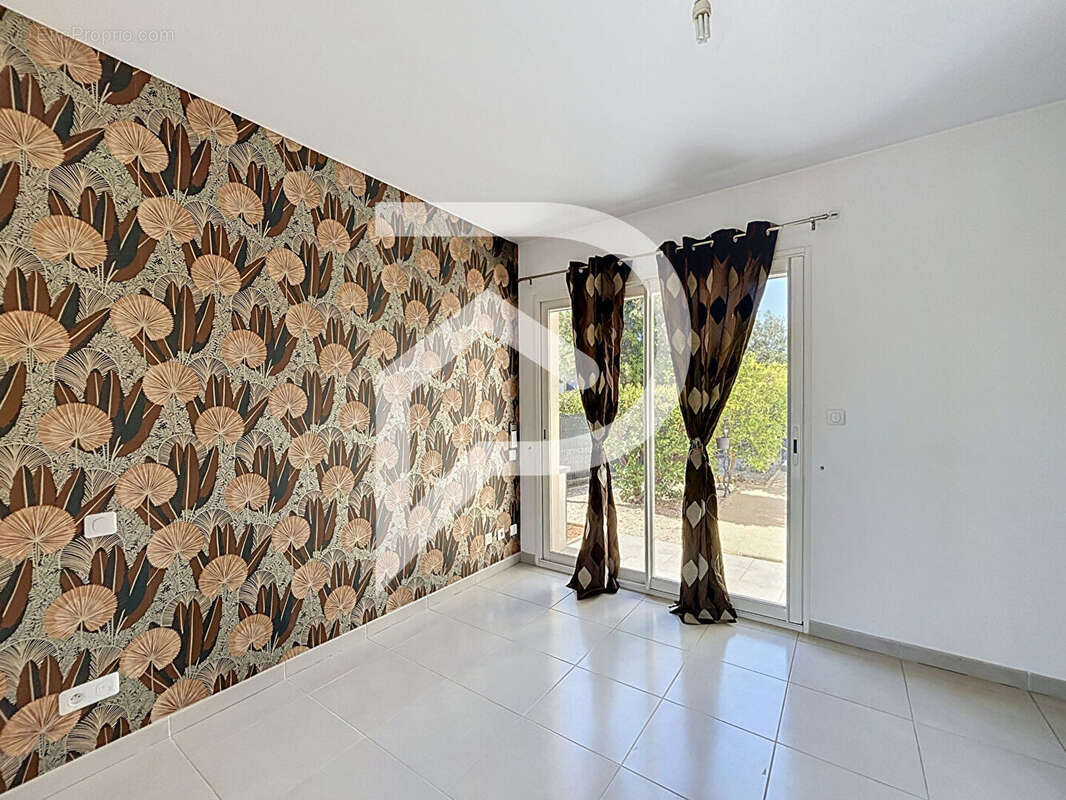 Villa contemporaine 3 faces - piscine - 3 suites parentales - garage - agde - photo 8