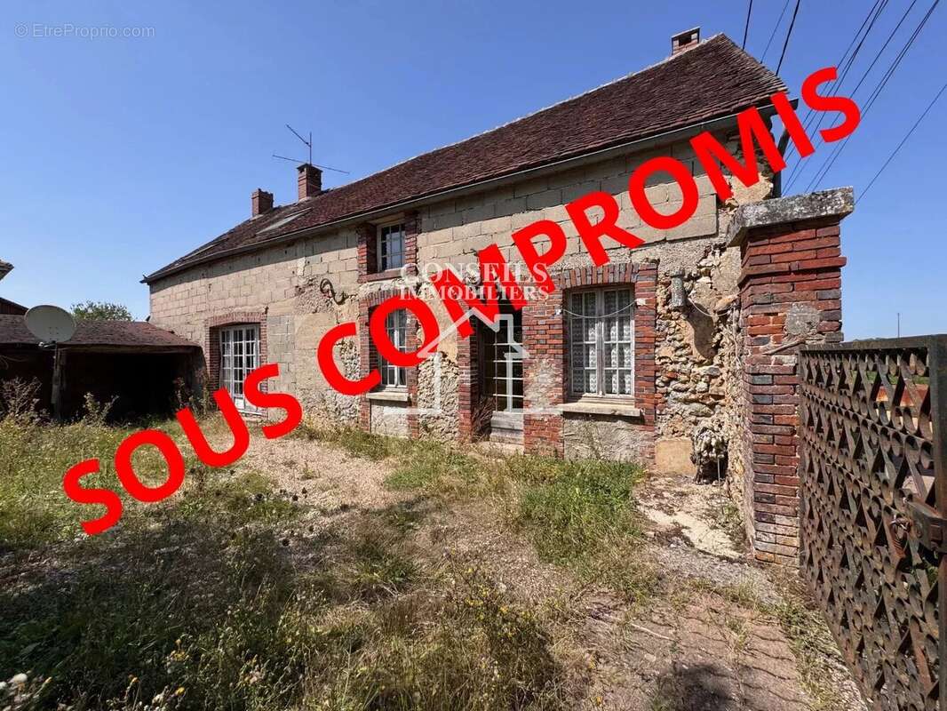 Maison à VILLENEUVE-SUR-YONNE