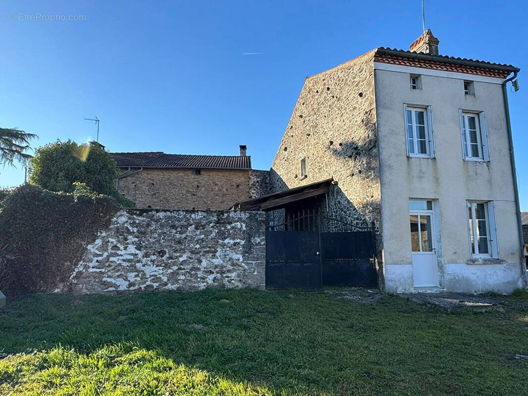 Maison à VILLEFAVARD