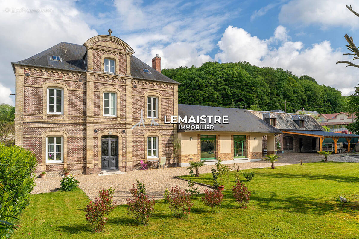 Maison à LILLEBONNE
