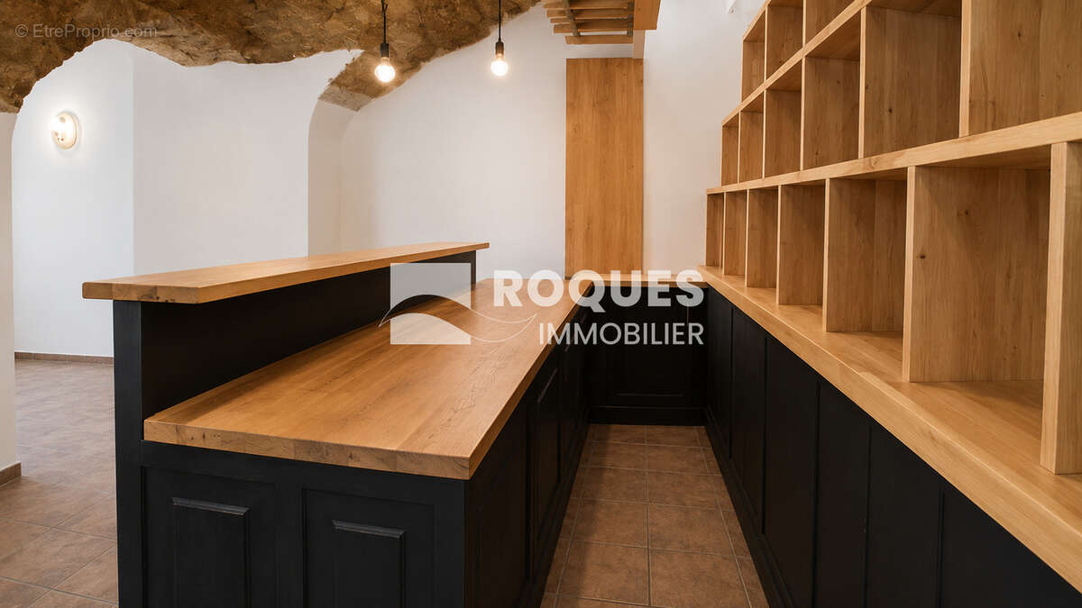 Immeuble mixte  avec appartement  et local commercial  Belle opportunité à Millau - photo 3