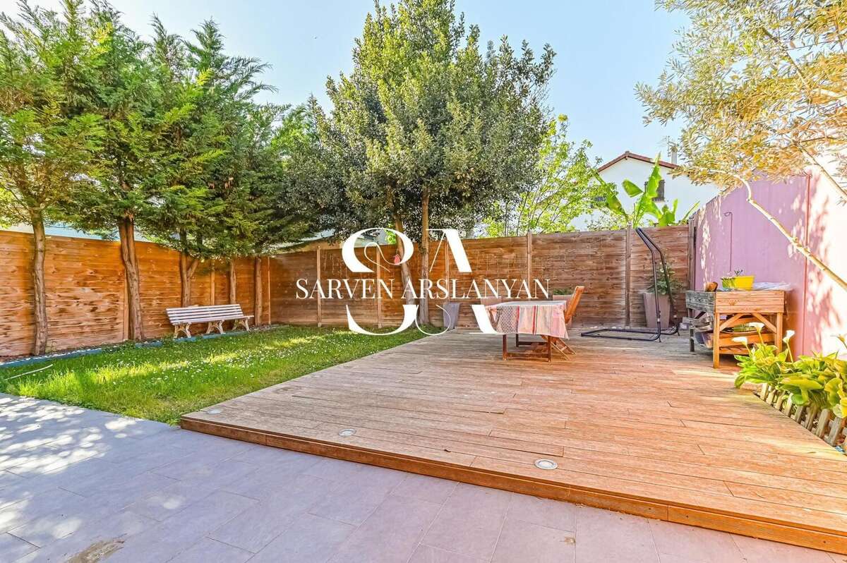 Maison 237 m² à Alfortville  - photo 4