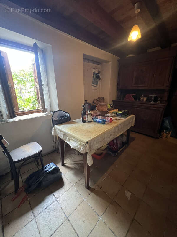 Maison à LESCHERAINES