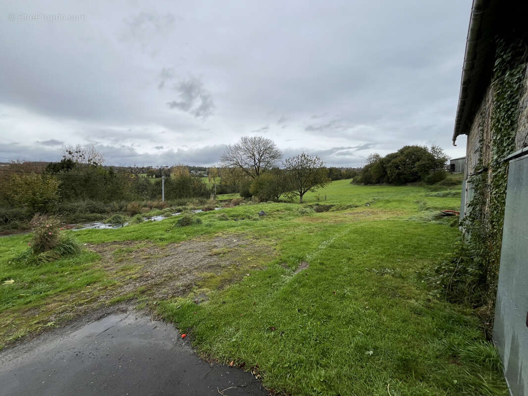Maison à SAINT-LAURENT-DE-CUVES