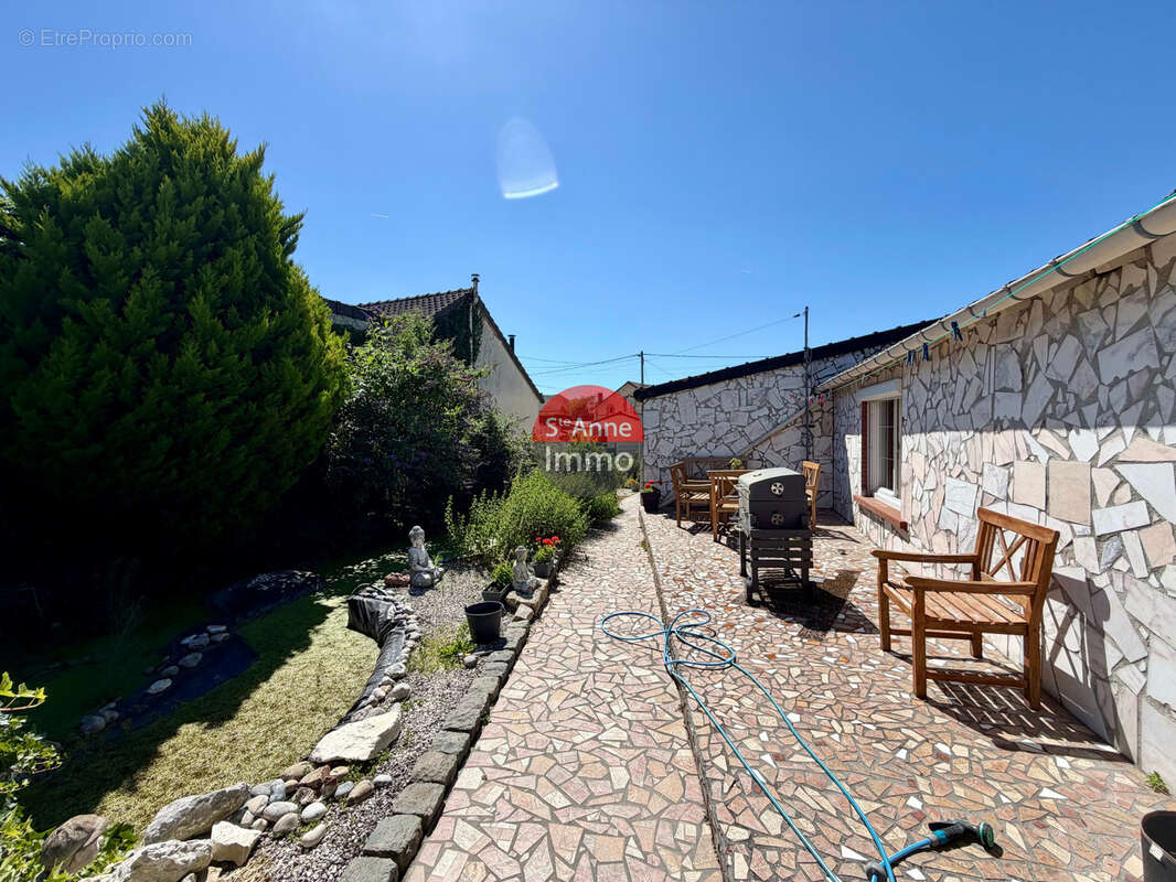 Flaucourt - maison plain-pied - 90m2 - 2 chambres - jardin - garage - photo 10