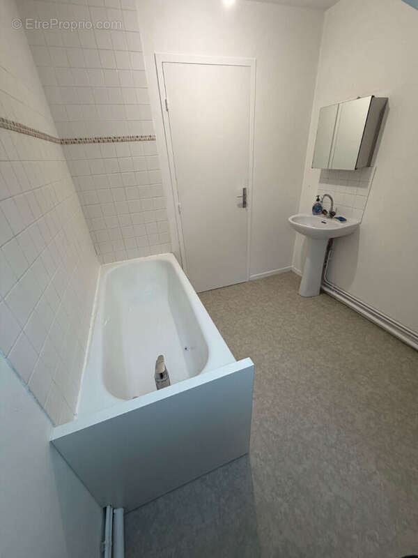 Appartement à LARDY