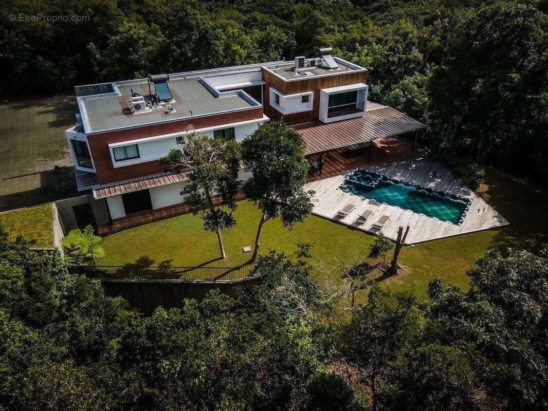 Maison à FORT-DE-FRANCE