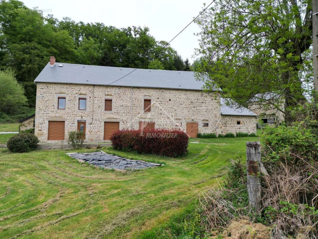 Maison à GOUTTIERES
