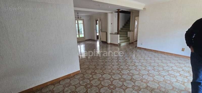 Maison à vendre 5 pièces MARSEILLE 11EME proche 12éme terrain 961m² - photo 16