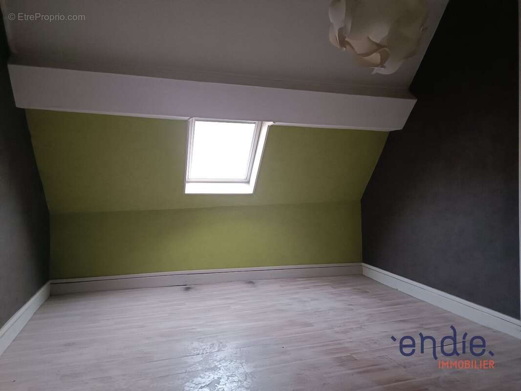 Commerce à COSNE-D&#039;ALLIER