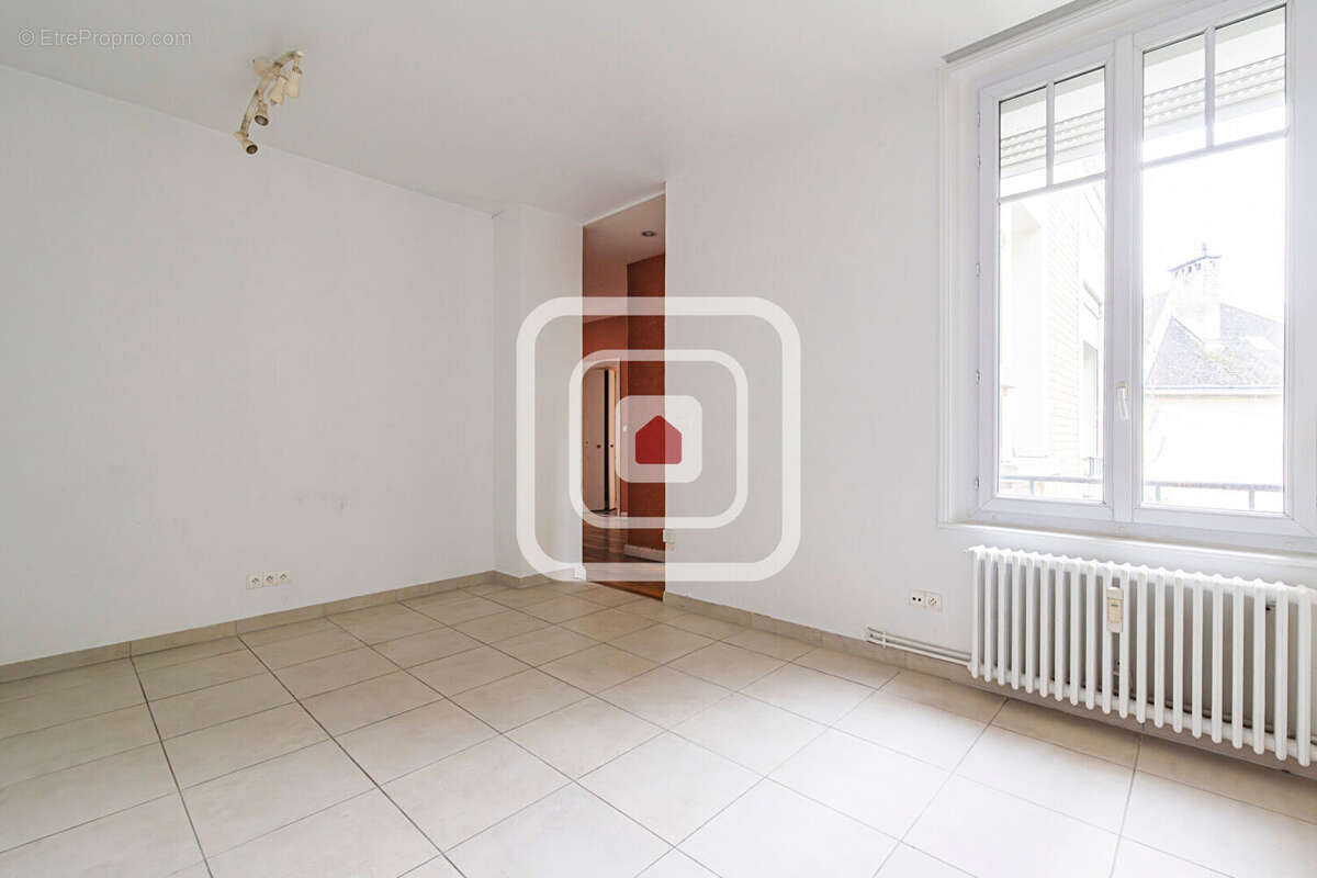 Appartement en duplex de 120m² avec 3 chambres et 2 salle de bain / douche - photo 9