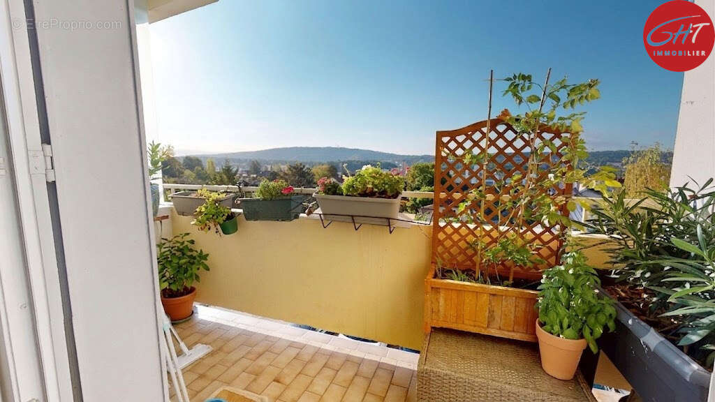 T4 de 69 m2 traversant et lumineux avec balcon et vue dégagée - photo 2