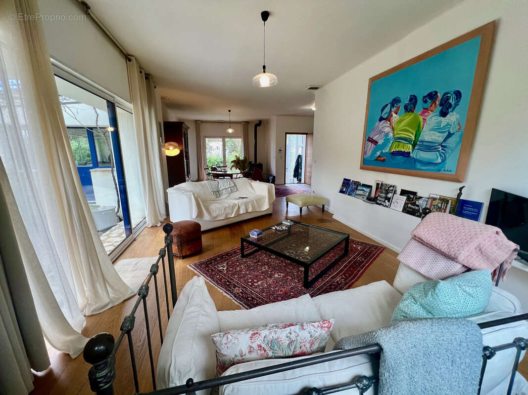 Maison à VAISON-LA-ROMAINE