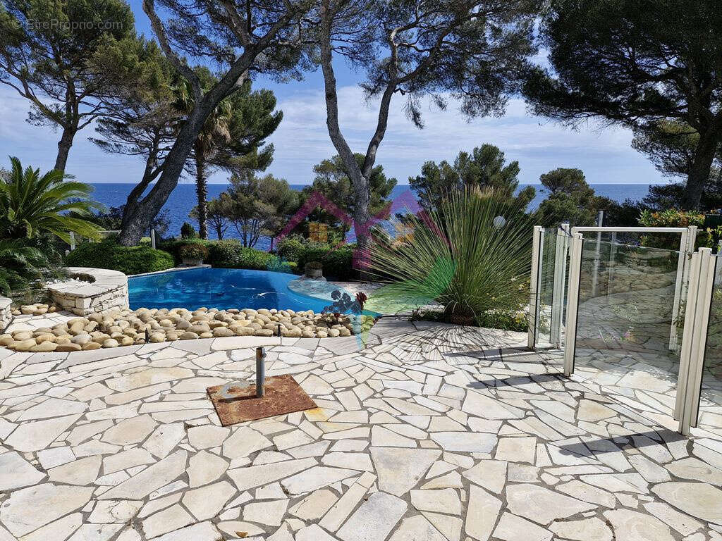 Appartement à SAINT-RAPHAEL