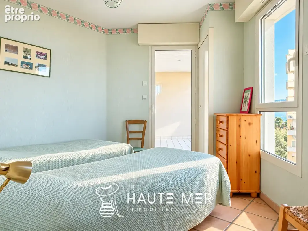 SAINT-NICOLAS - Appartement T4 avec l'océan pour horizon - photo 10