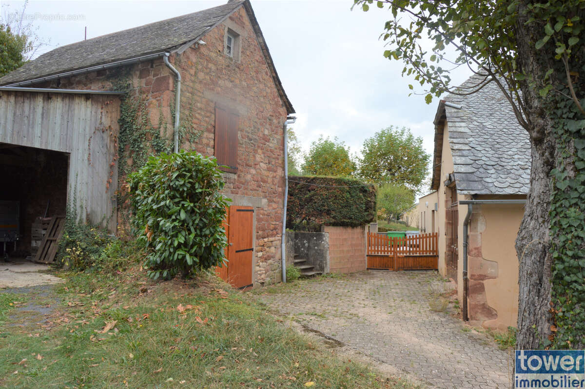 Maison à LASSOUTS