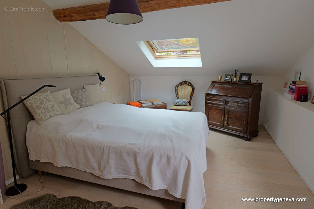 Maison à PREVESSIN-MOENS