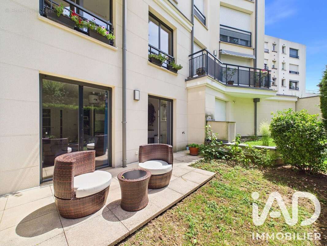 Photo 3 - Appartement à BOURG-LA-REINE