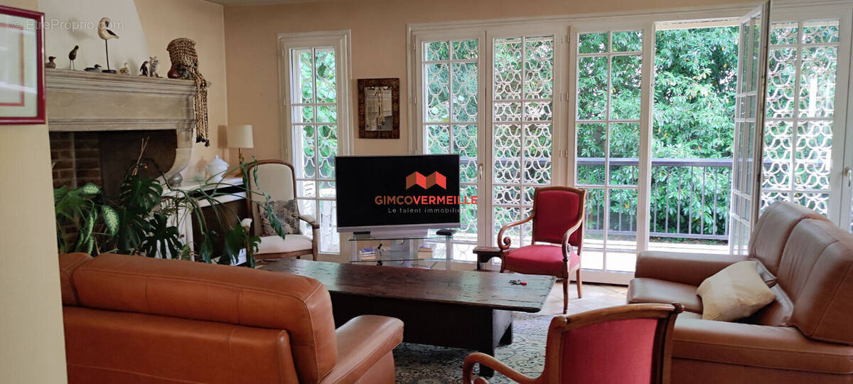 Maison à LA CELLE-SAINT-CLOUD