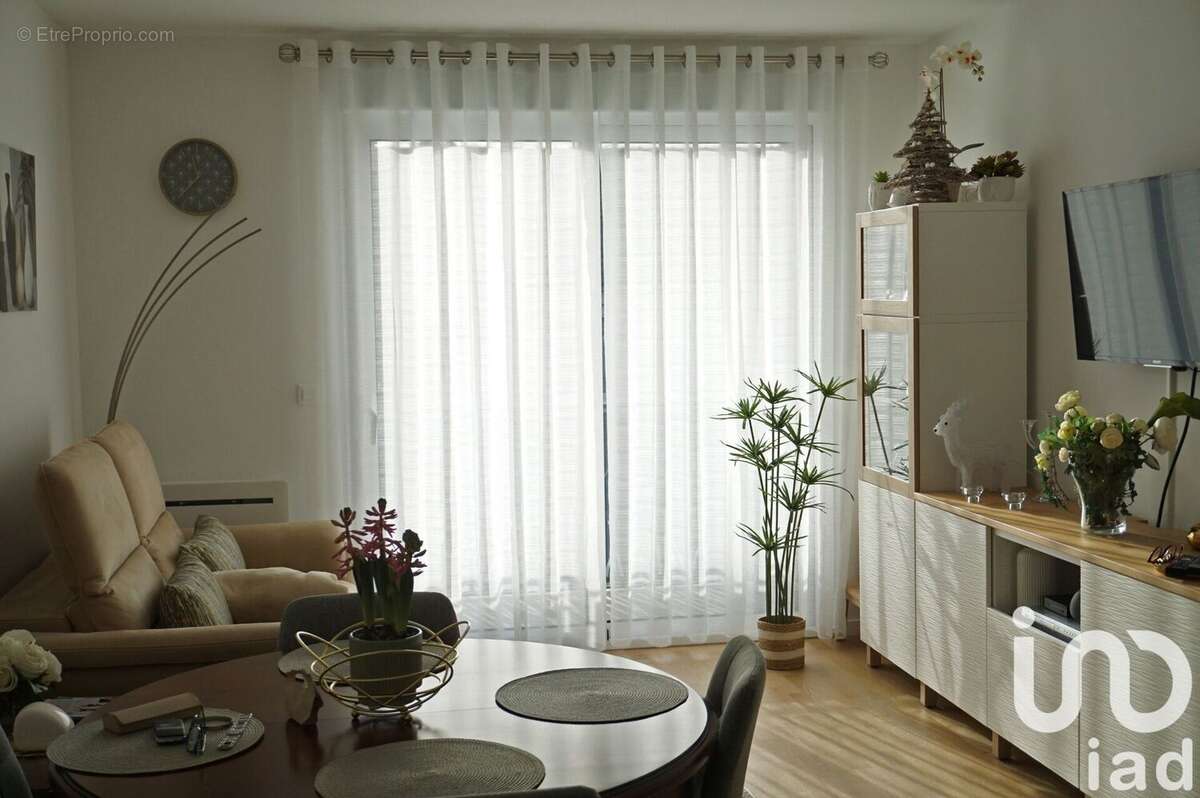 Photo 2 - Appartement à PARAY-VIEILLE-POSTE