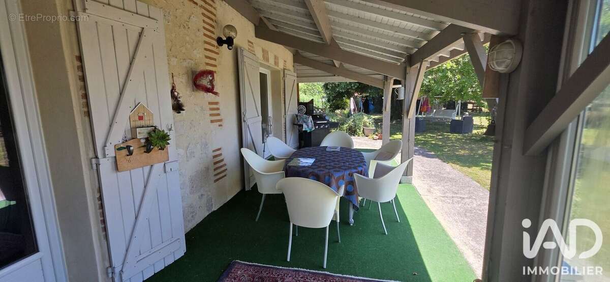 Maison 220 m² à Caudecoste  - photo 7
