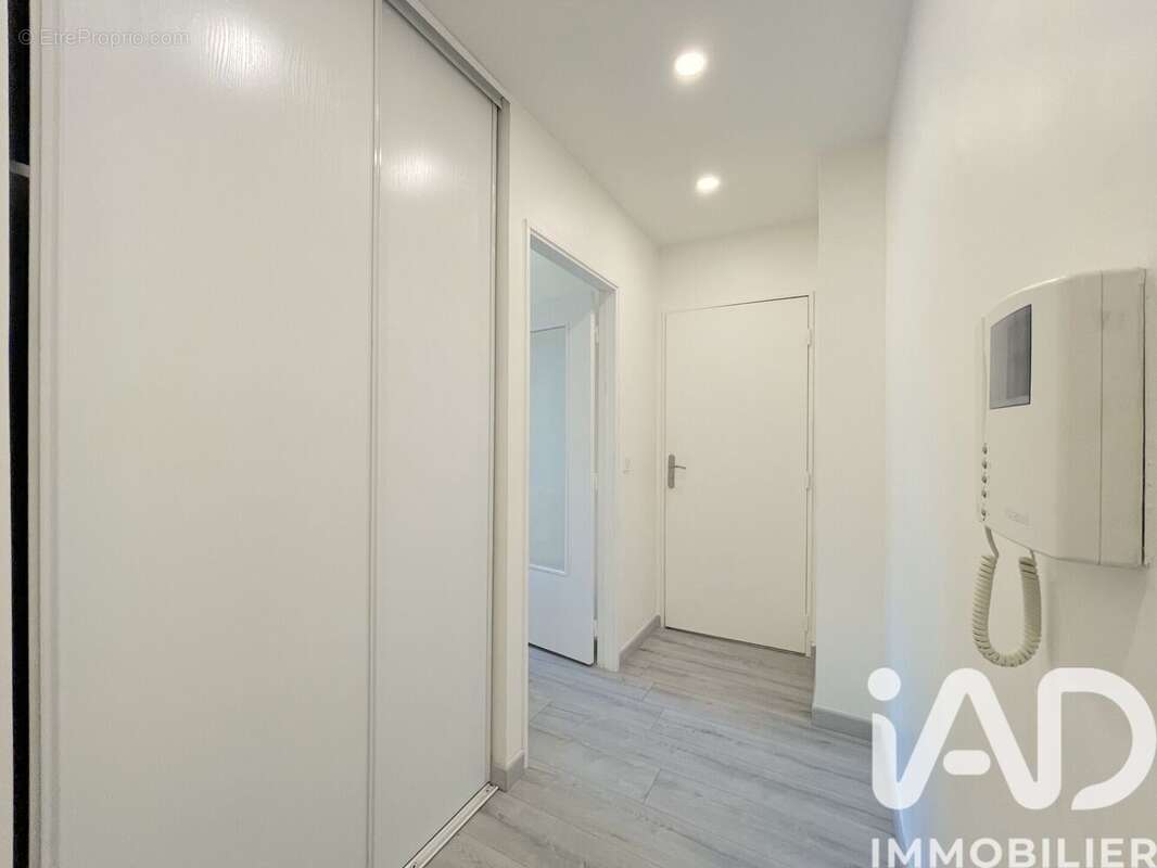 Photo 3 - Appartement à VIGNEUX-SUR-SEINE