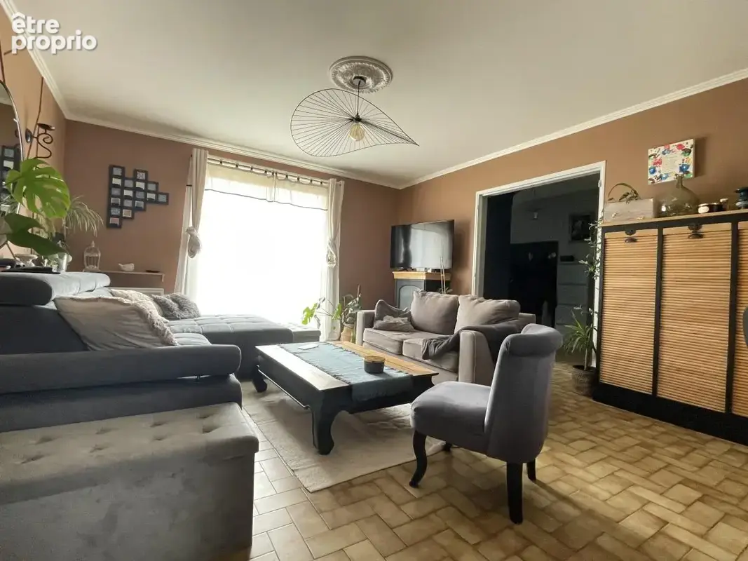 Maison 110 m² à Montfort-Le-Gesnois  - photo 7