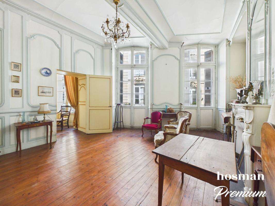 Bordeaux Centre  Immeuble pierre de taille – Vue Place de la Bourse – Local + Triplex + Appartement - photo 2