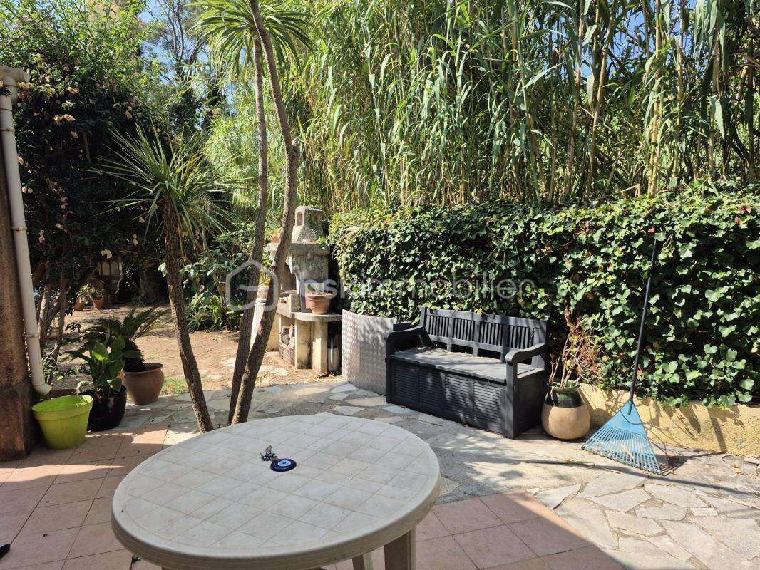 Maison à CARQUEIRANNE