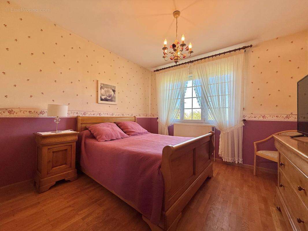 Maison à LAMARCHE-SUR-SAONE