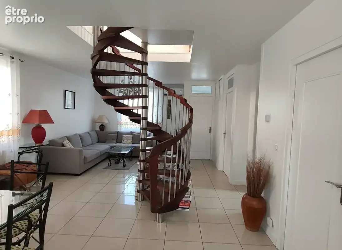Rare à Chantilly   Maison familiale avec espace professionnel - photo 5